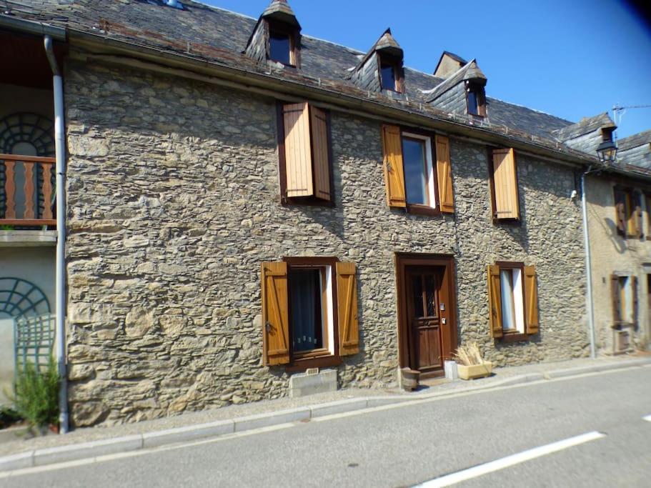 Maison Familiale Pour 8 Saint-Aventin Екстериор снимка