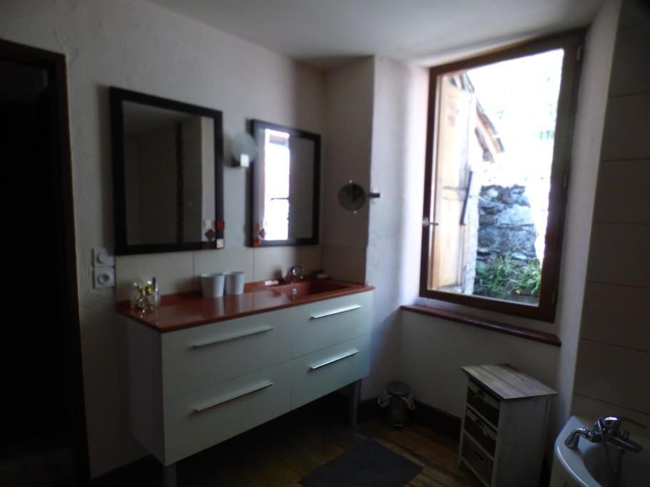 Maison Familiale Pour 8 Saint-Aventin Екстериор снимка
